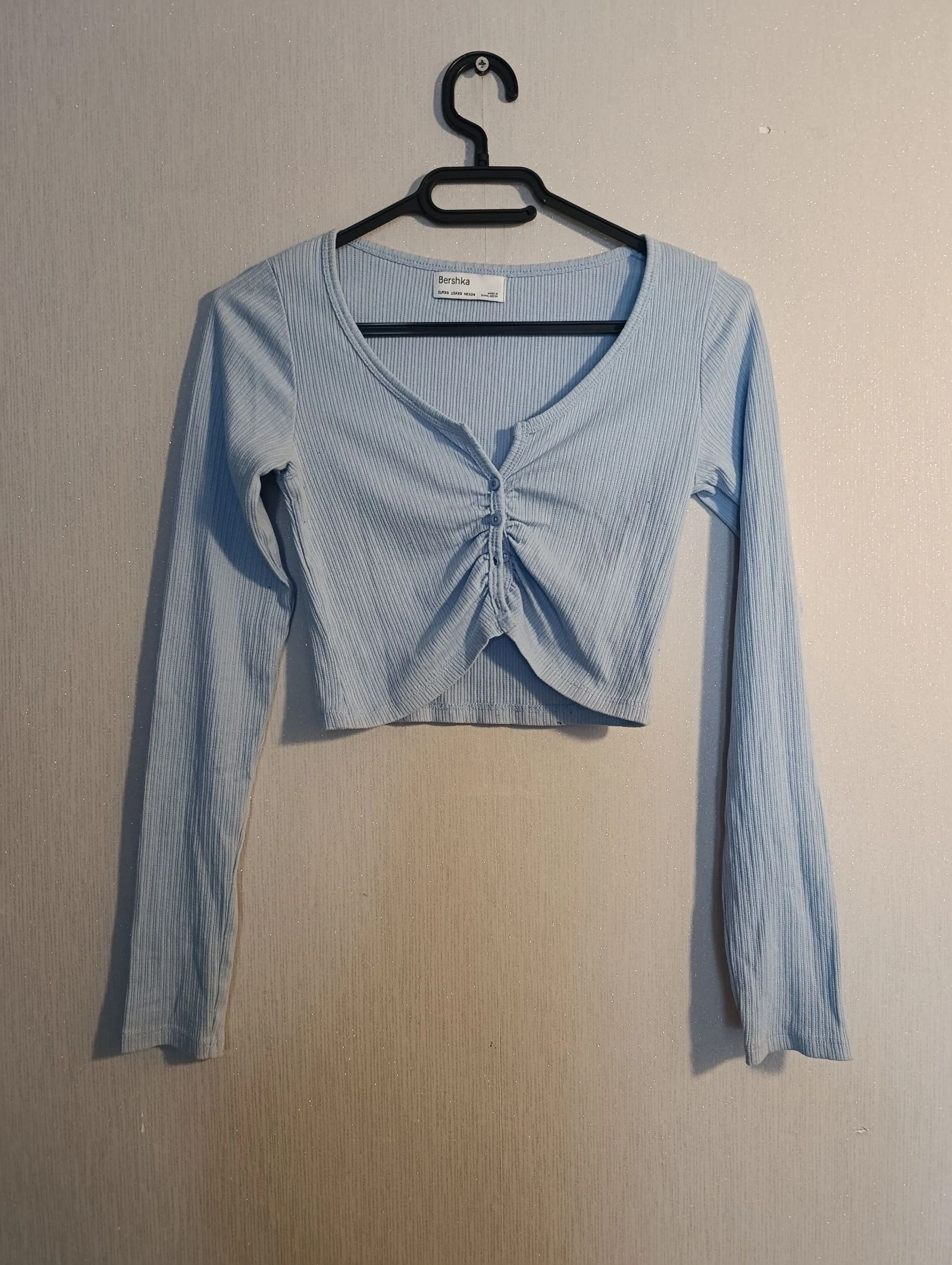 Crop-top côtelé bleu ciel Bershka (Taille XS/24)